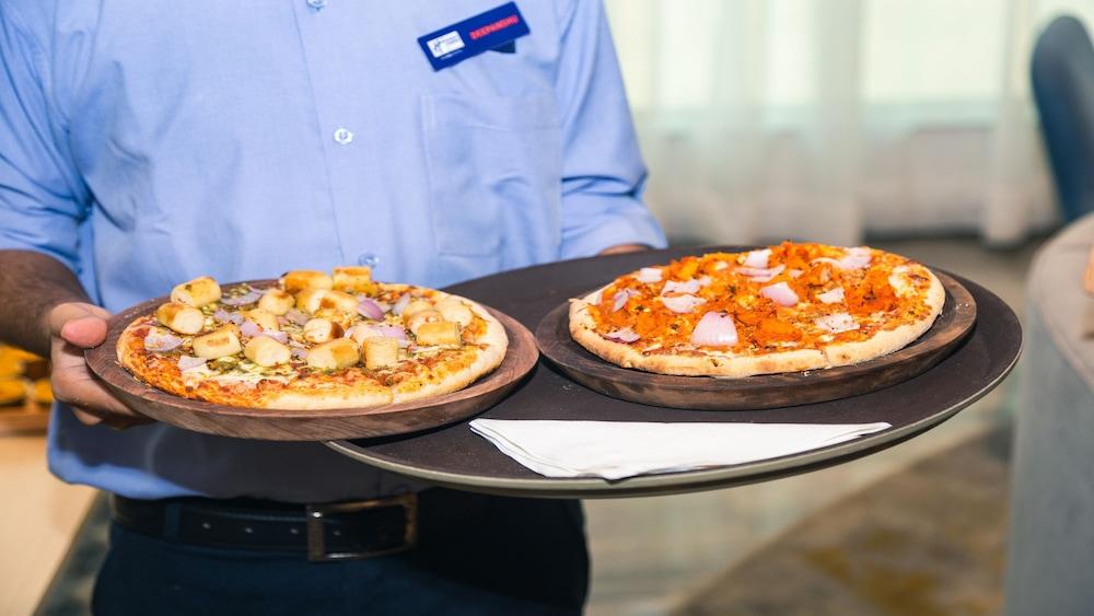 Holiday Inn Express Bengaluru Whitefield Itpl By Ihg Eksteriør bilde