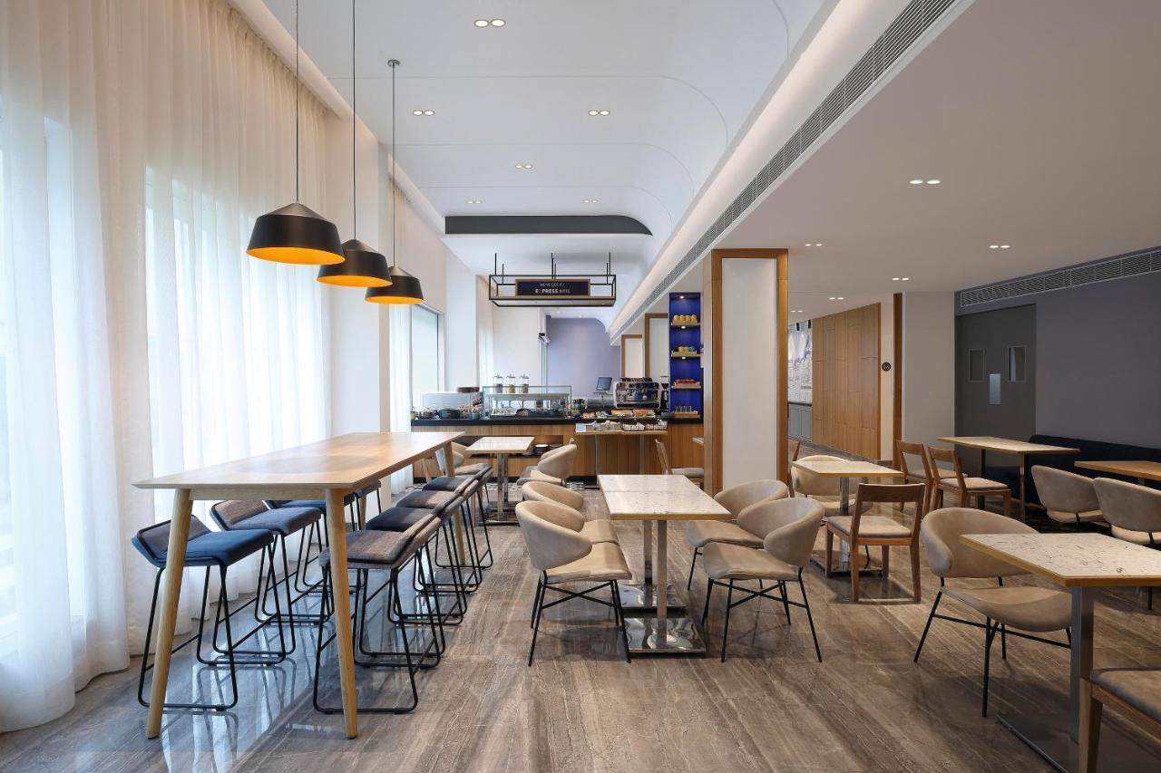 Holiday Inn Express Bengaluru Whitefield Itpl By Ihg Eksteriør bilde
